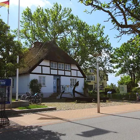 Meeresblick Residenzen Ferienwohnung 21 Mit Sauna- Und Schwimmbadnutzung Im Ahoi Sellin شقة